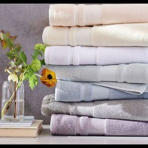 Ralph Lauren Wilton Hand Towel - Never Used - Good Condition